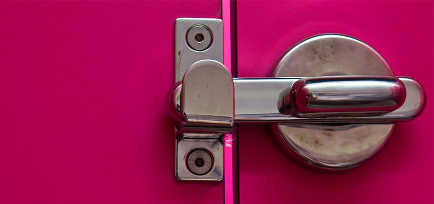 Childproof Gate Lock in Millbrae, California